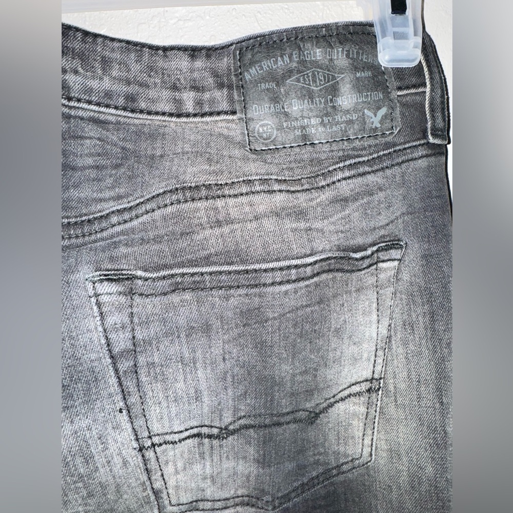 American Eagle Jeans - Men’s Slim Fit Extreme Flex Size 30/30 - Grey/Dark Wash
